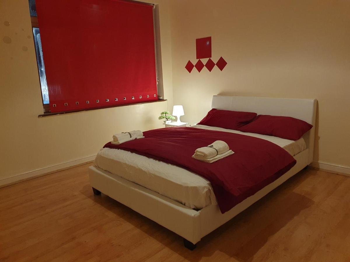 Amh Hotel - Greenford Station Northolt  Esterno foto